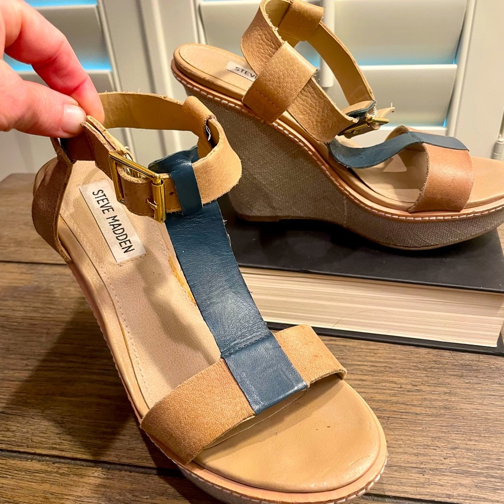 Steve Madden Wedge size 6.5